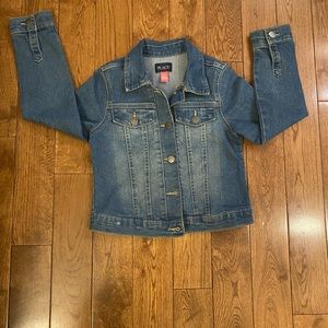 New jean jacket. Size 7/8